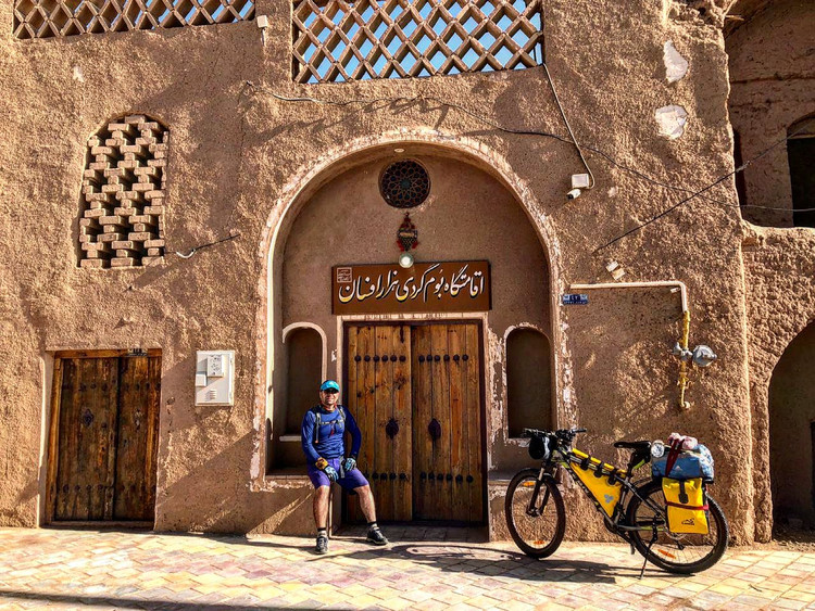 کیف روی فرمان مدل طوسی